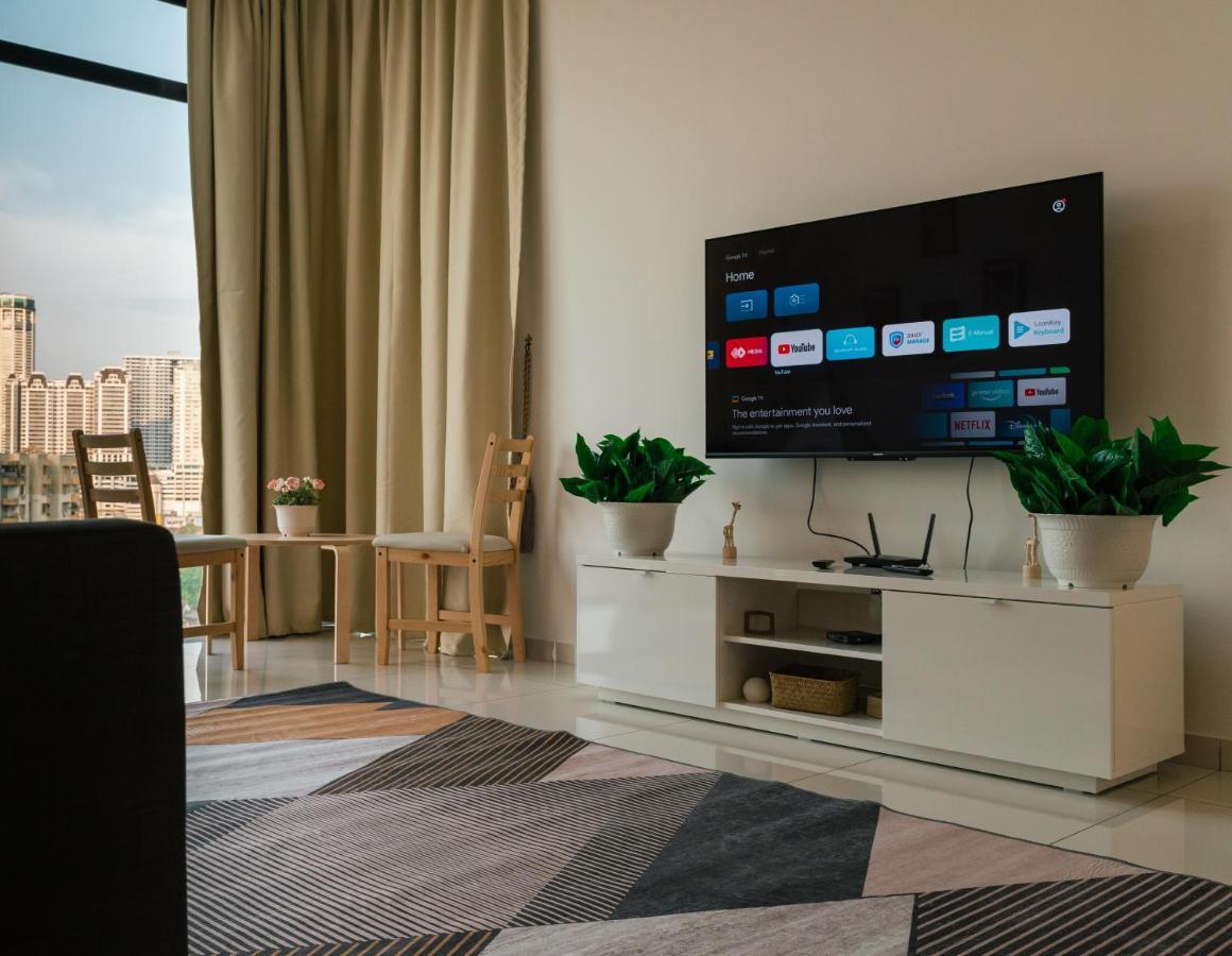 Beacon Executive Suites George Town Exteriör bild