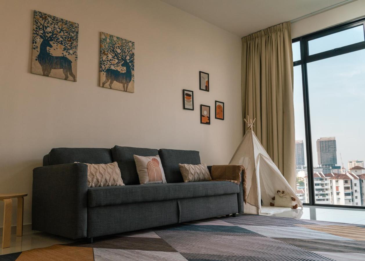 Beacon Executive Suites George Town Exteriör bild