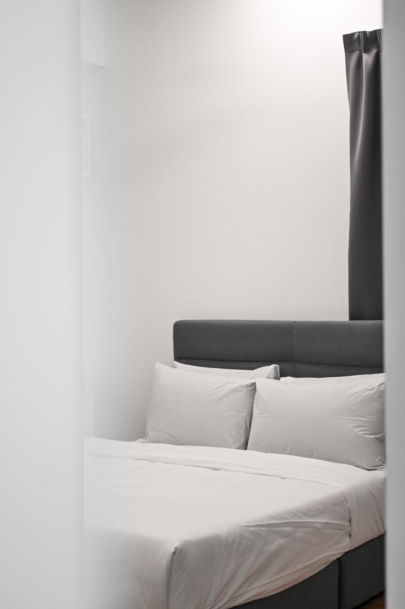 Beacon Executive Suites George Town Exteriör bild
